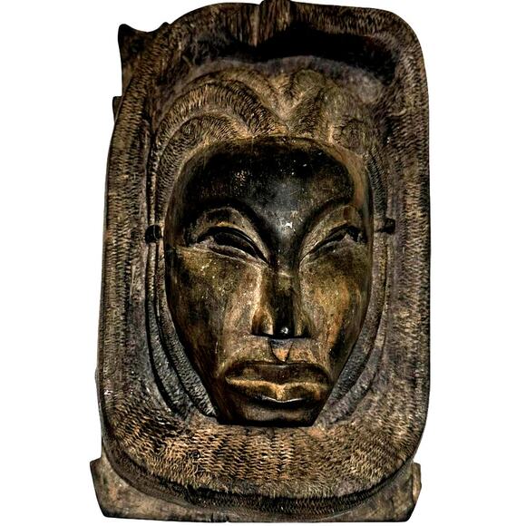 Tribal Wall Sculpture Mask of Woman Unknown Tribe or Peoples-Late 20th Century - Picture 5 of 7